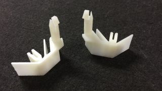 Attache réparées par le fablab moébius