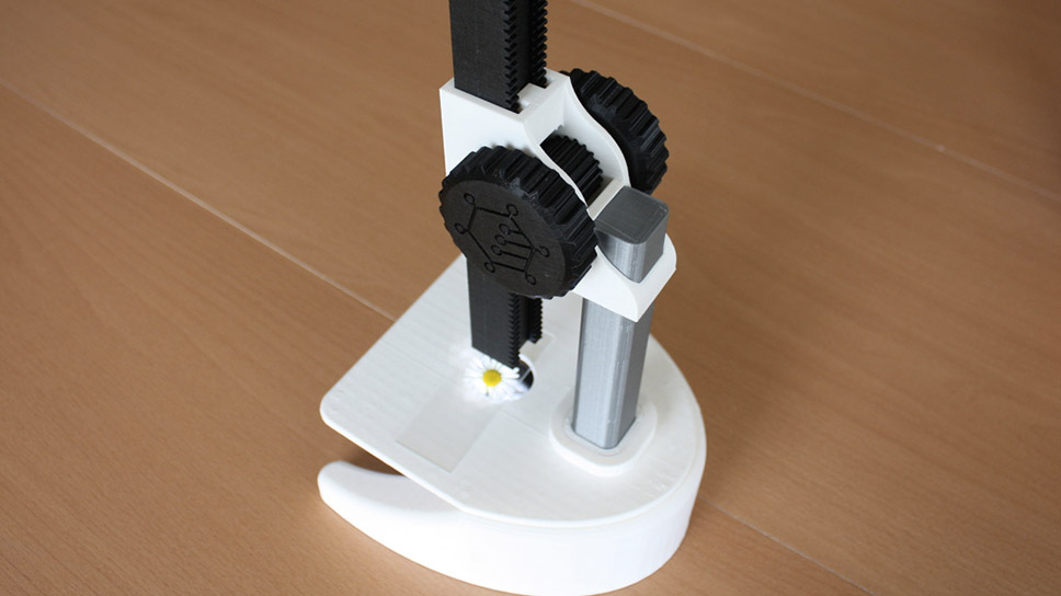 Microscope fait à l'imprimante 3D