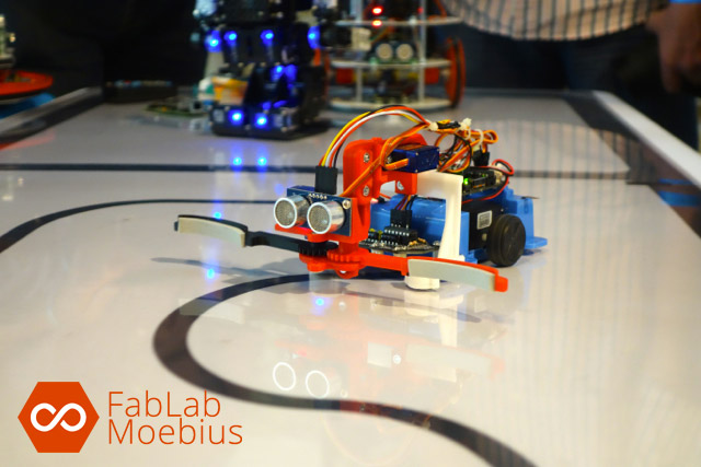 a4 technologie démonstration de robots à la Maker Faire Paris 2014