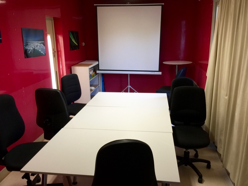 la salle de cours du fablab moebius