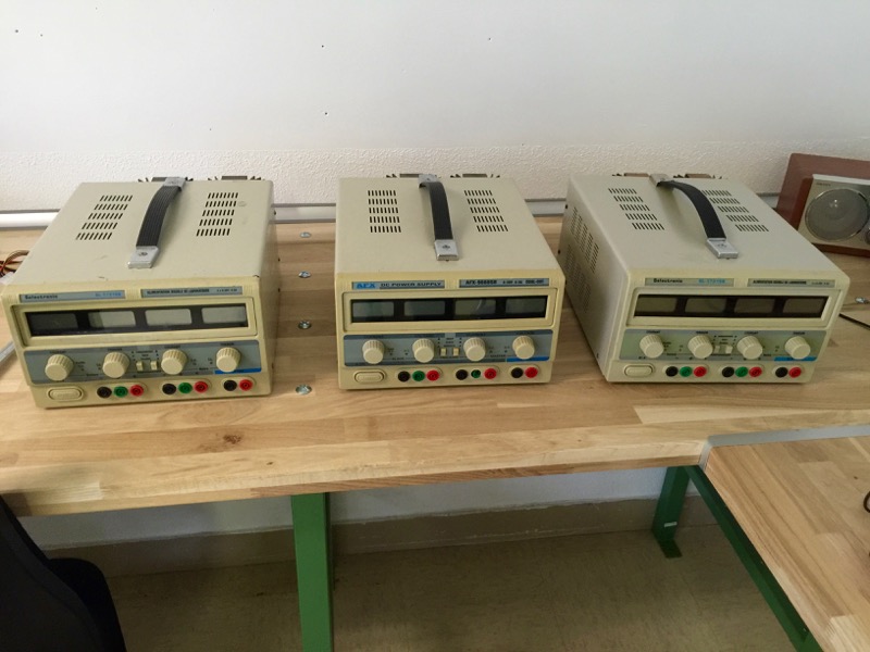 3 nouvelles alimentations de laboratoire