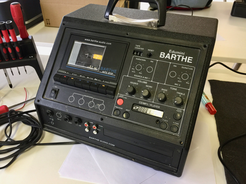 Réparation d'un lecteur de cassette & CD