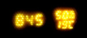 vue de nuit : la lumière traverse le plastique translucide